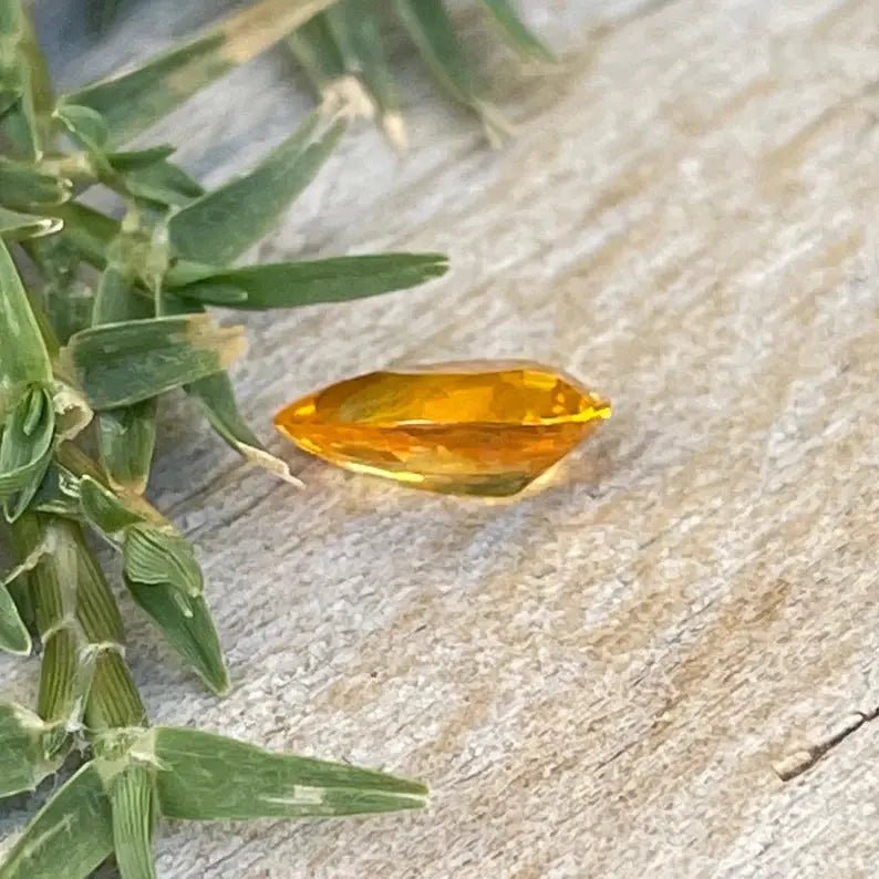 Natural Yellow Sapphire - Sapphirepal