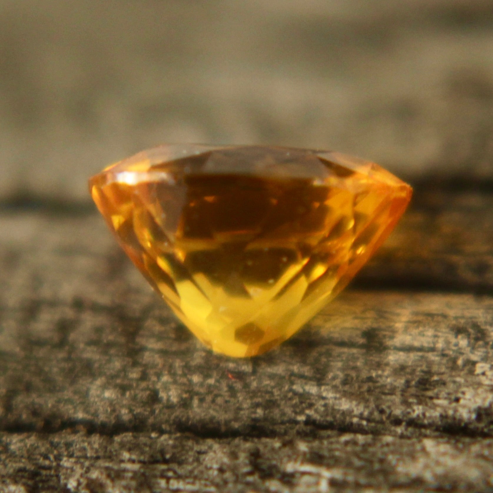 Natural Yellow Sapphire - Sapphirepal
