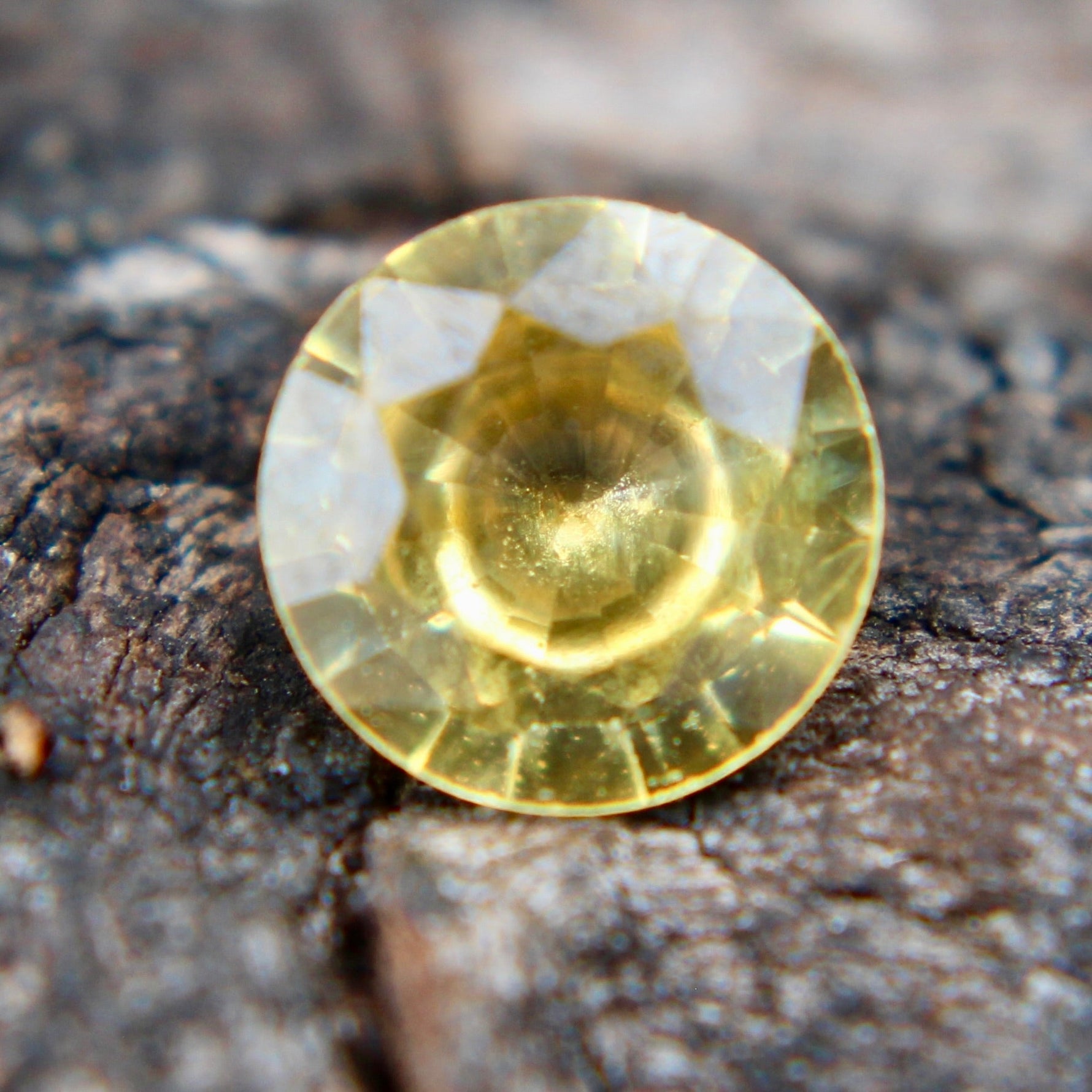 Natural Yellow Sapphire - Sapphirepal