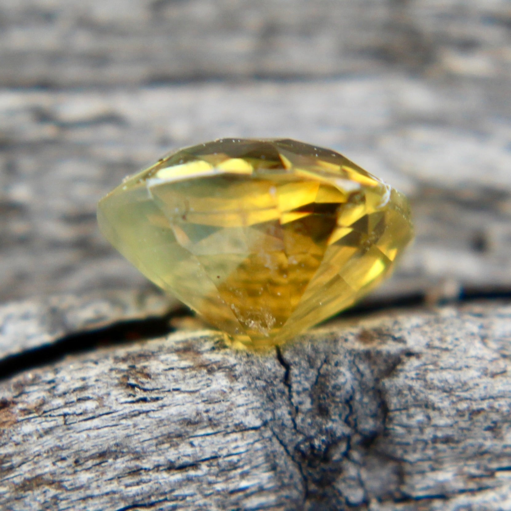 Natural Yellow Sapphire - Sapphirepal