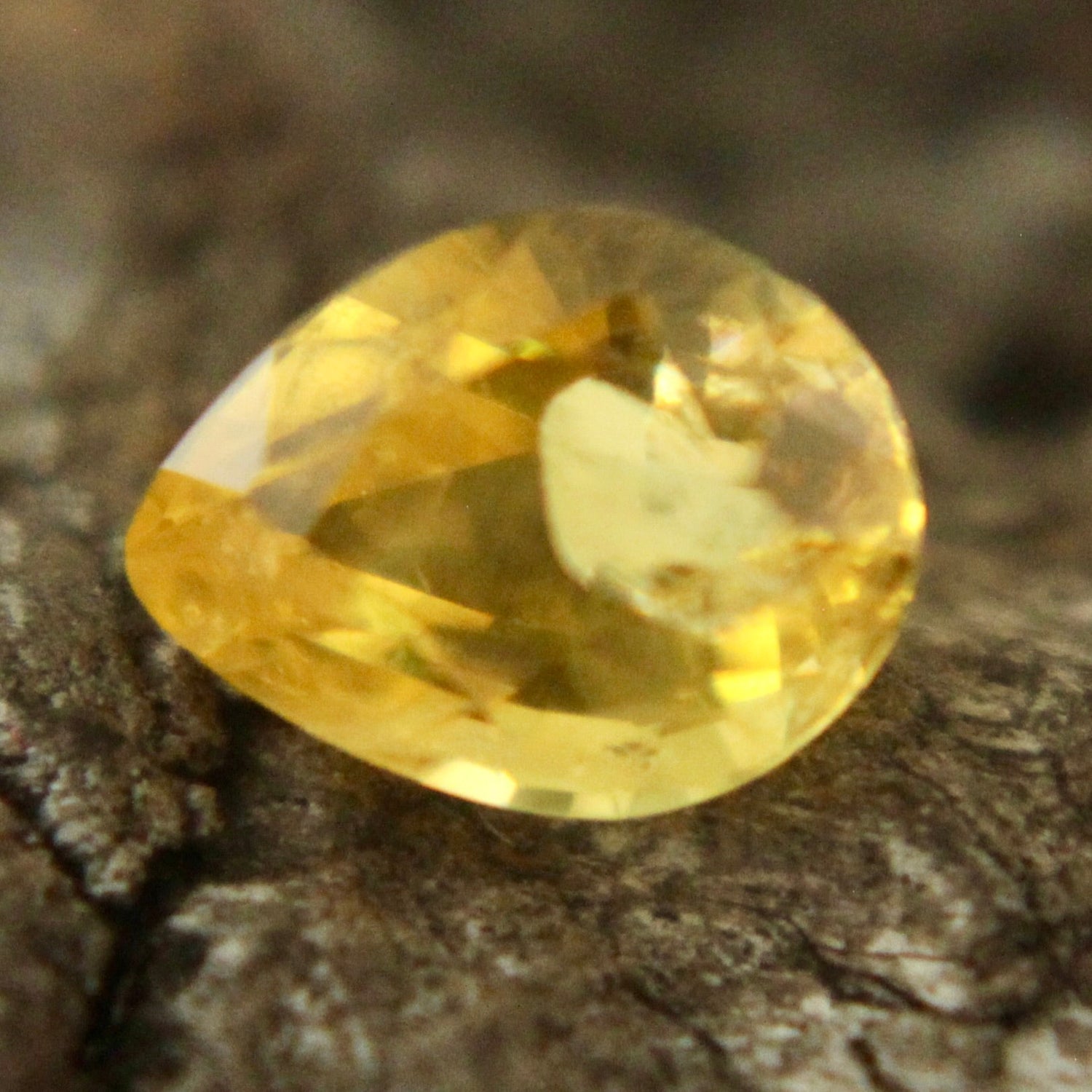 Natural Yellow Sapphire - Sapphirepal