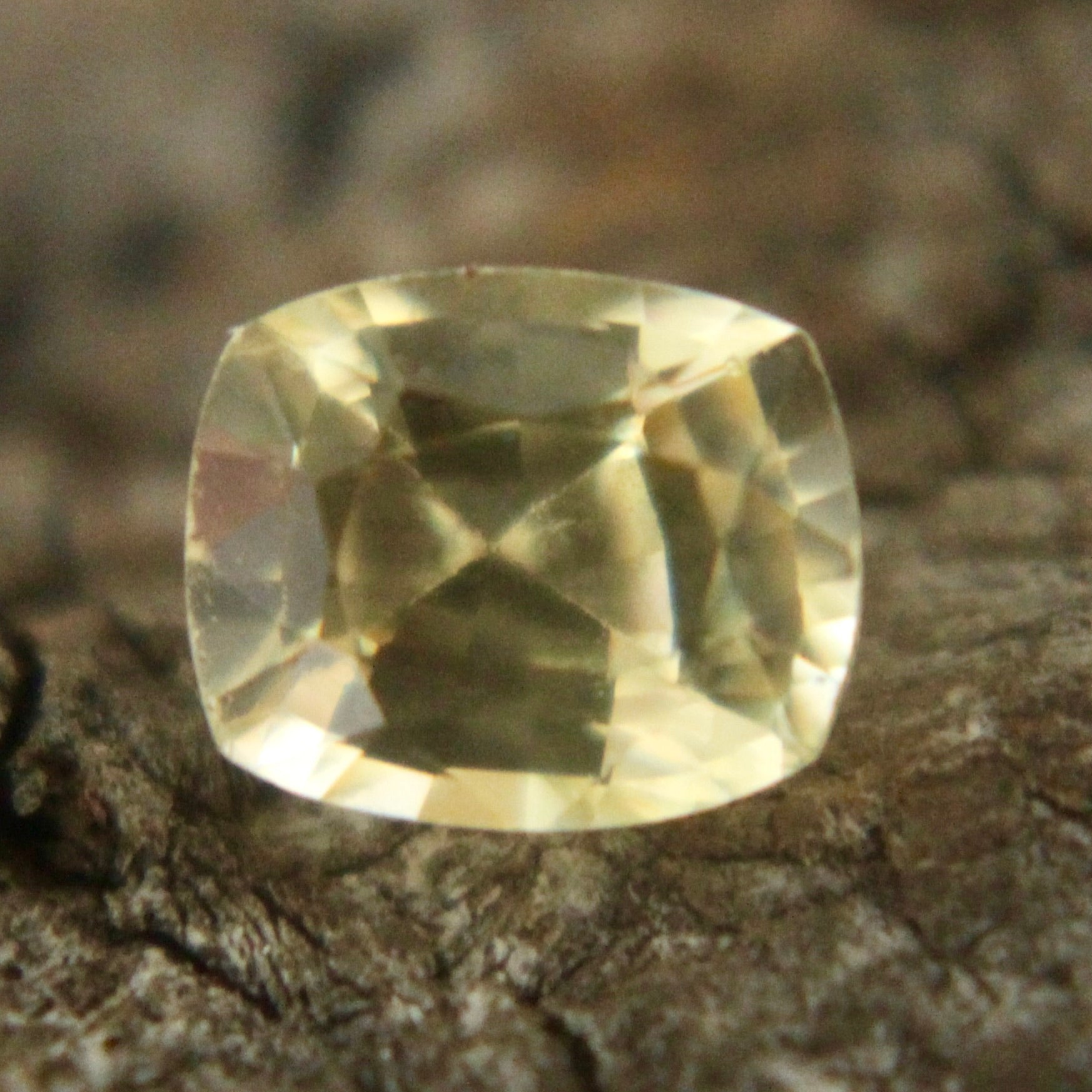 Natural Yellow Sapphire - Sapphirepal