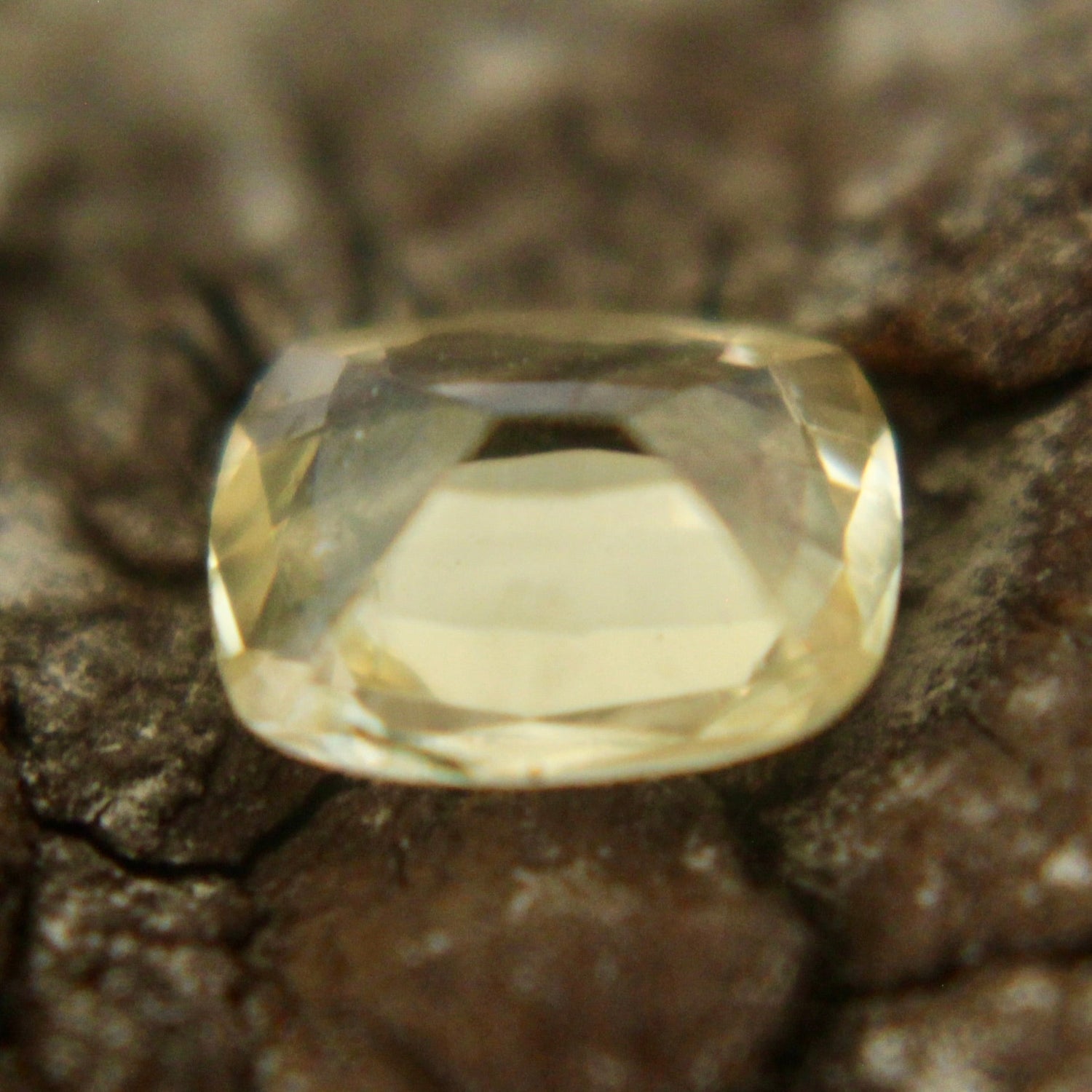 Natural Yellow Sapphire - Sapphirepal