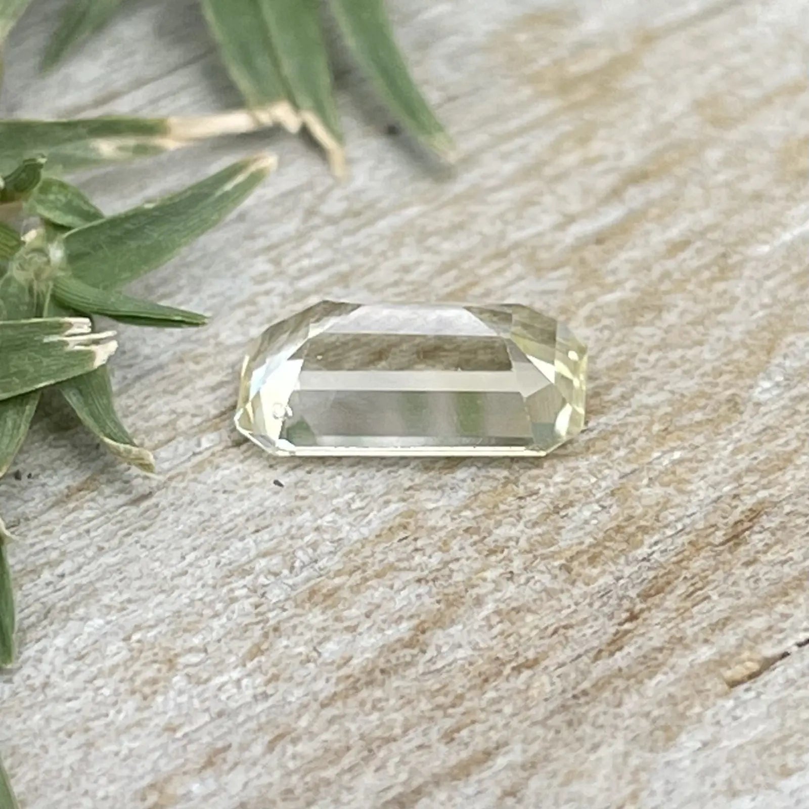 Natural Yellow Sapphire - Sapphirepal
