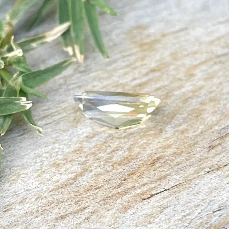 Natural Yellow Sapphire - Sapphirepal