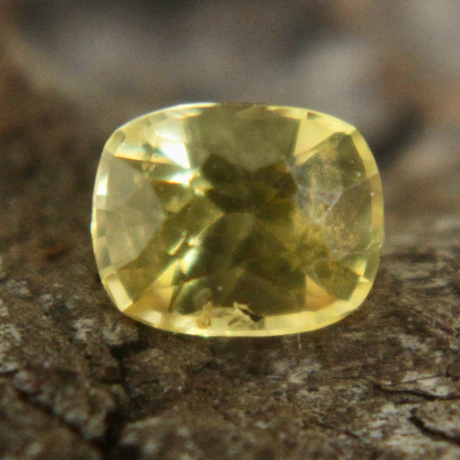 Natural Yellow Sapphire - Sapphirepal