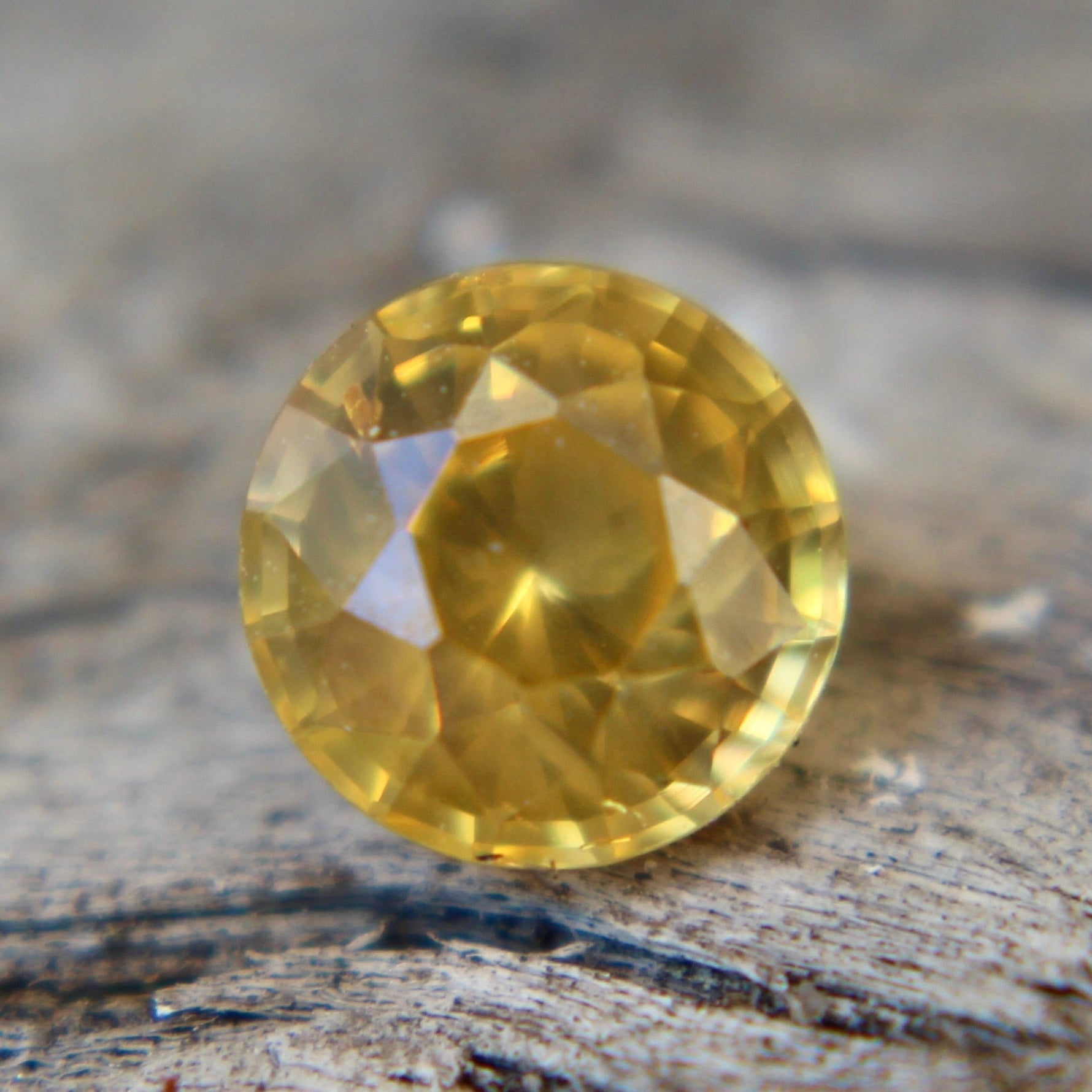 Natural Yellow Sapphire - Sapphirepal