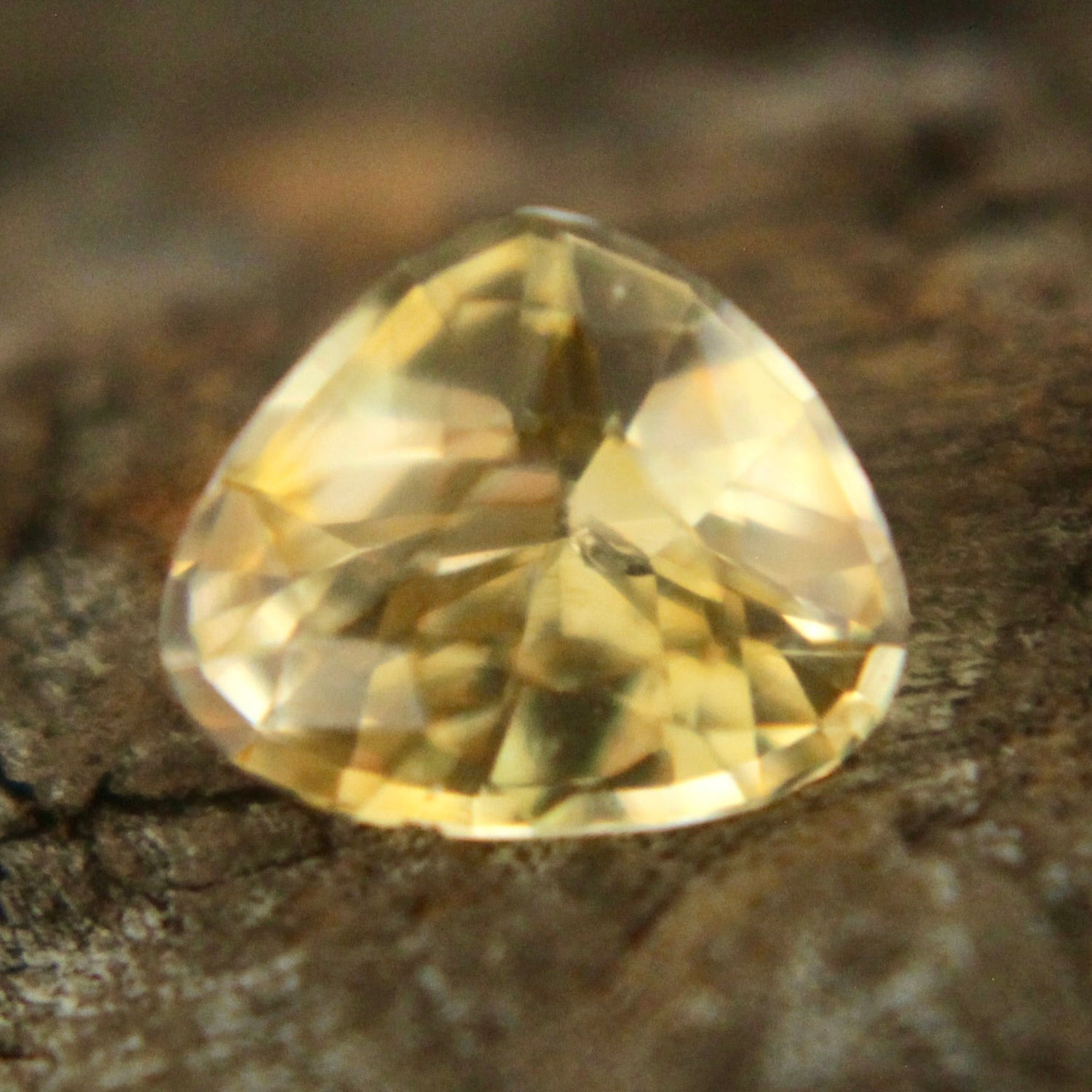 Natural Yellow Sapphire - Sapphirepal