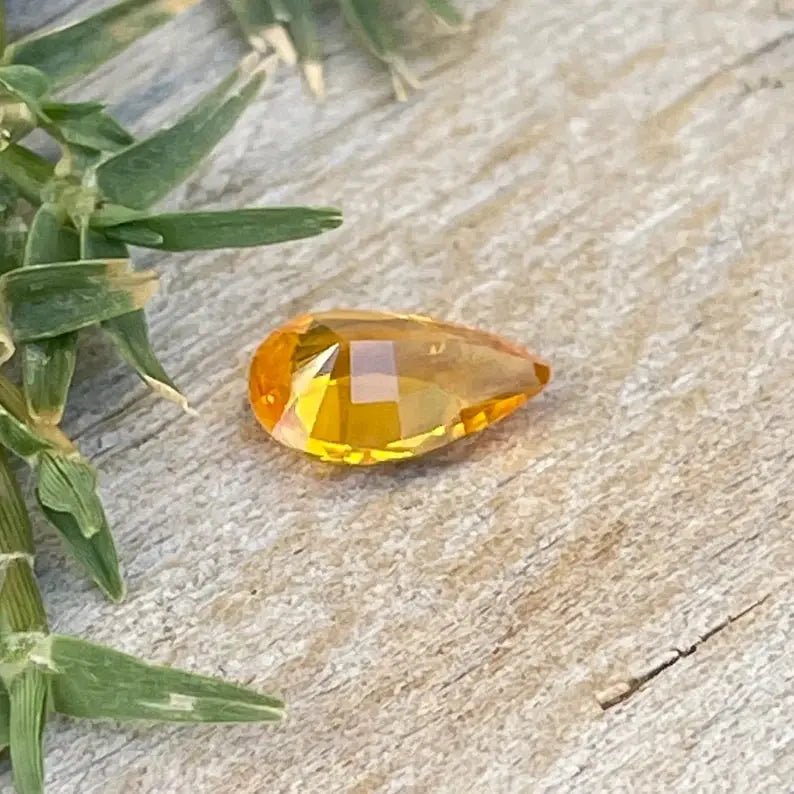 Natural Yellow Sapphire - Sapphirepal