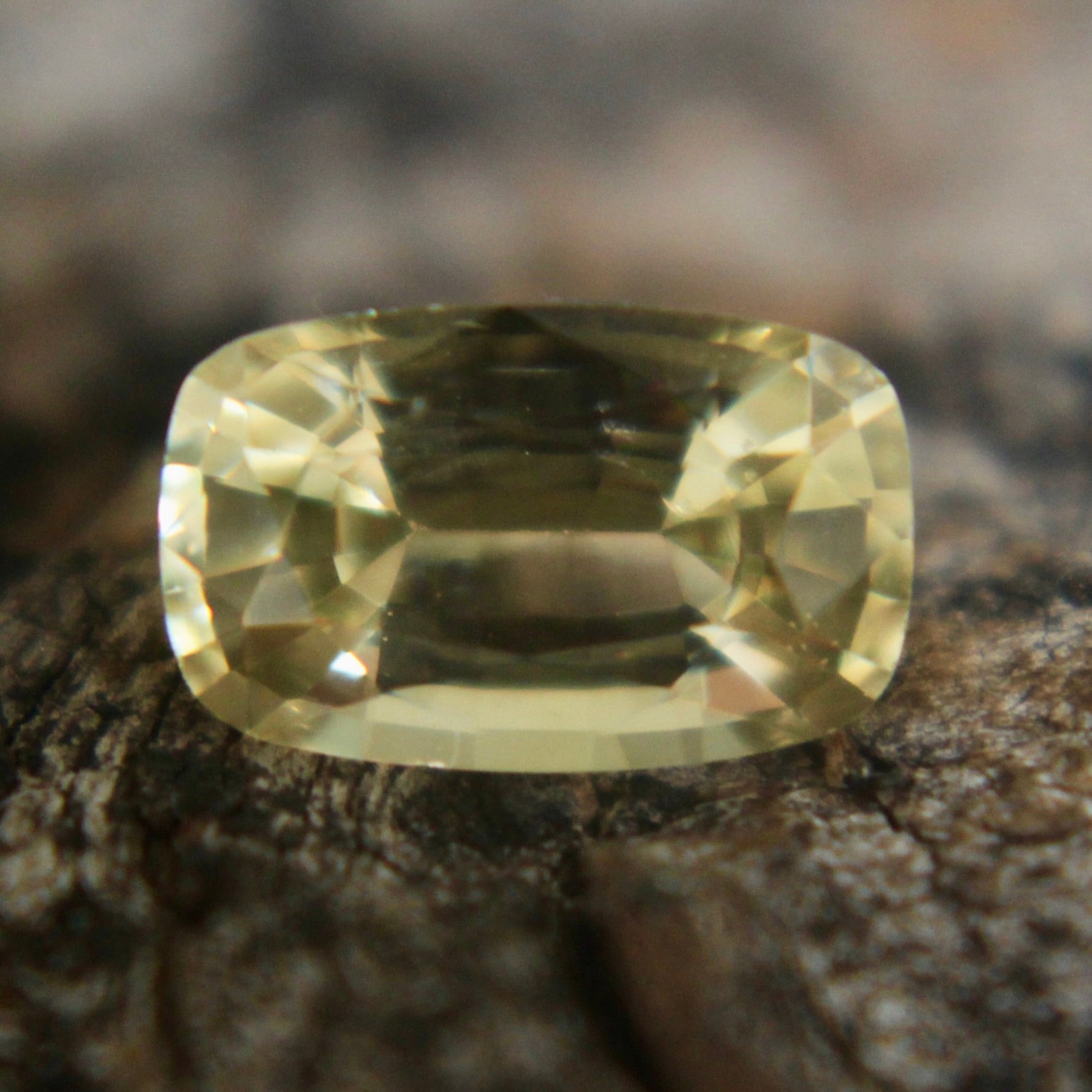 Natural Yellow Sapphire - Sapphirepal
