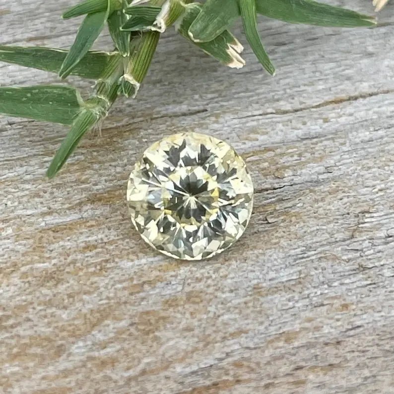 Natural Yellow Sapphire - Sapphirepal