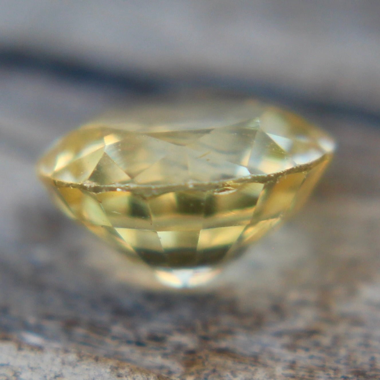 VS round yellow sapphire for engagement ring