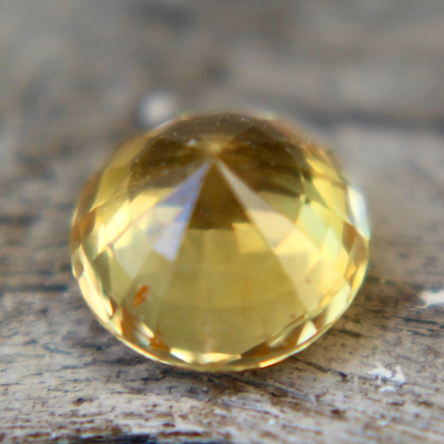 Natural Yellow Sapphire - Sapphirepal