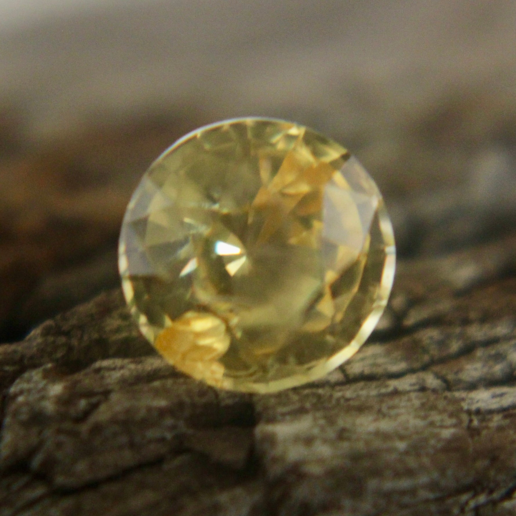 Natural Yellow Sapphire - Sapphirepal