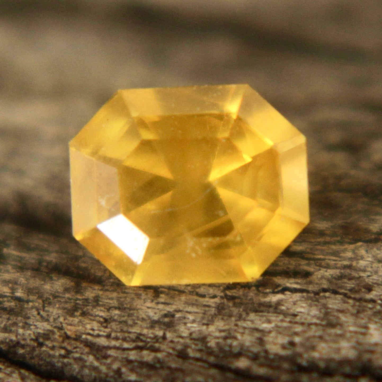 Natural Yellow Sapphire - Sapphirepal