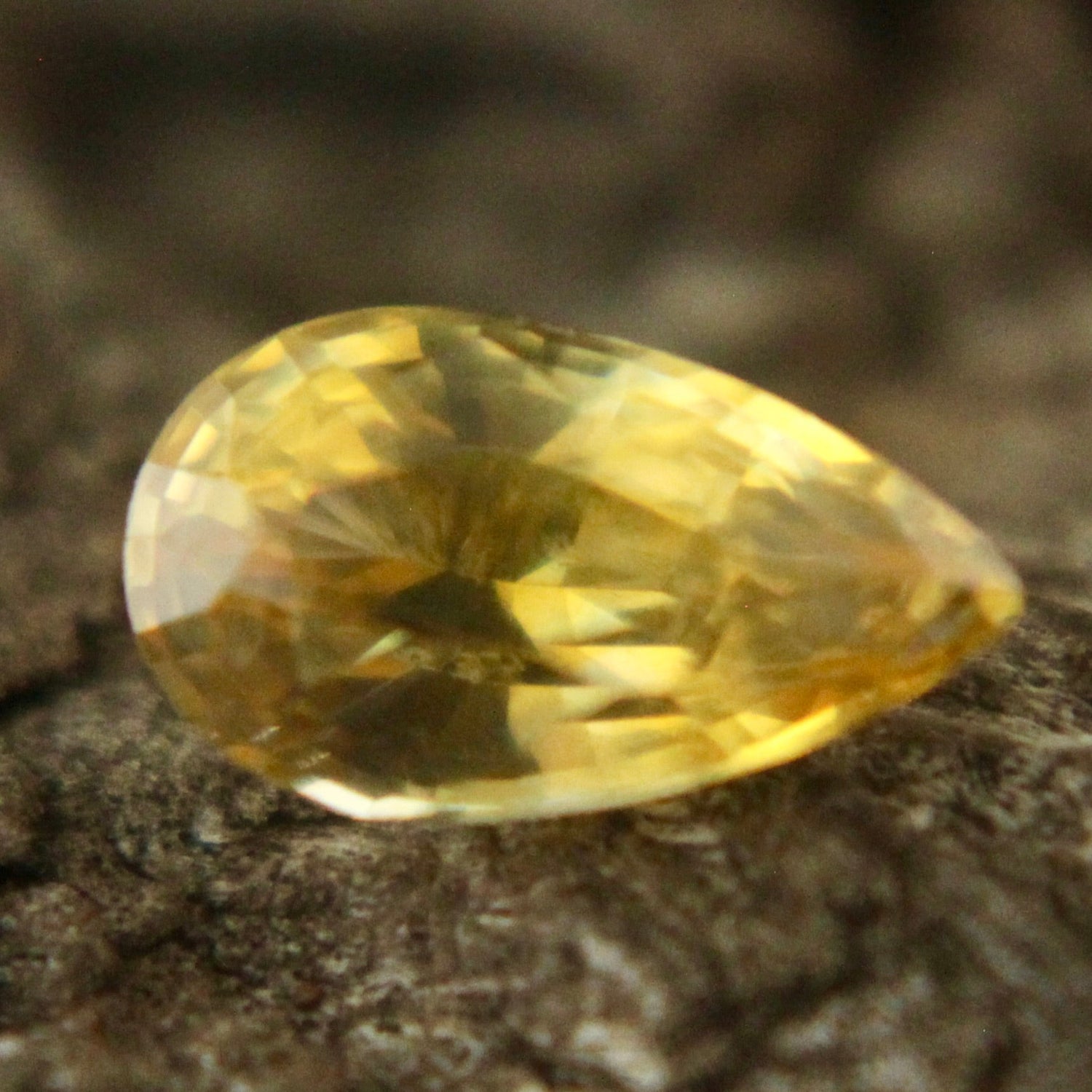 Natural Yellow Sapphire - Sapphirepal