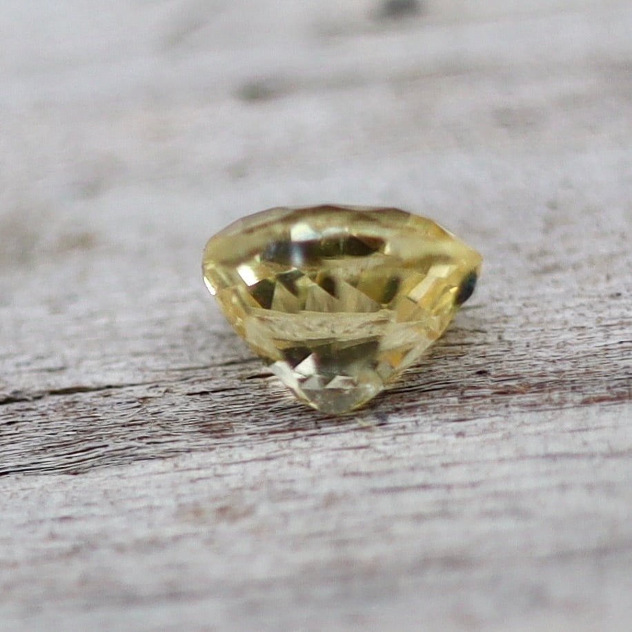 Natural Yellow Sapphire - Sapphirepal