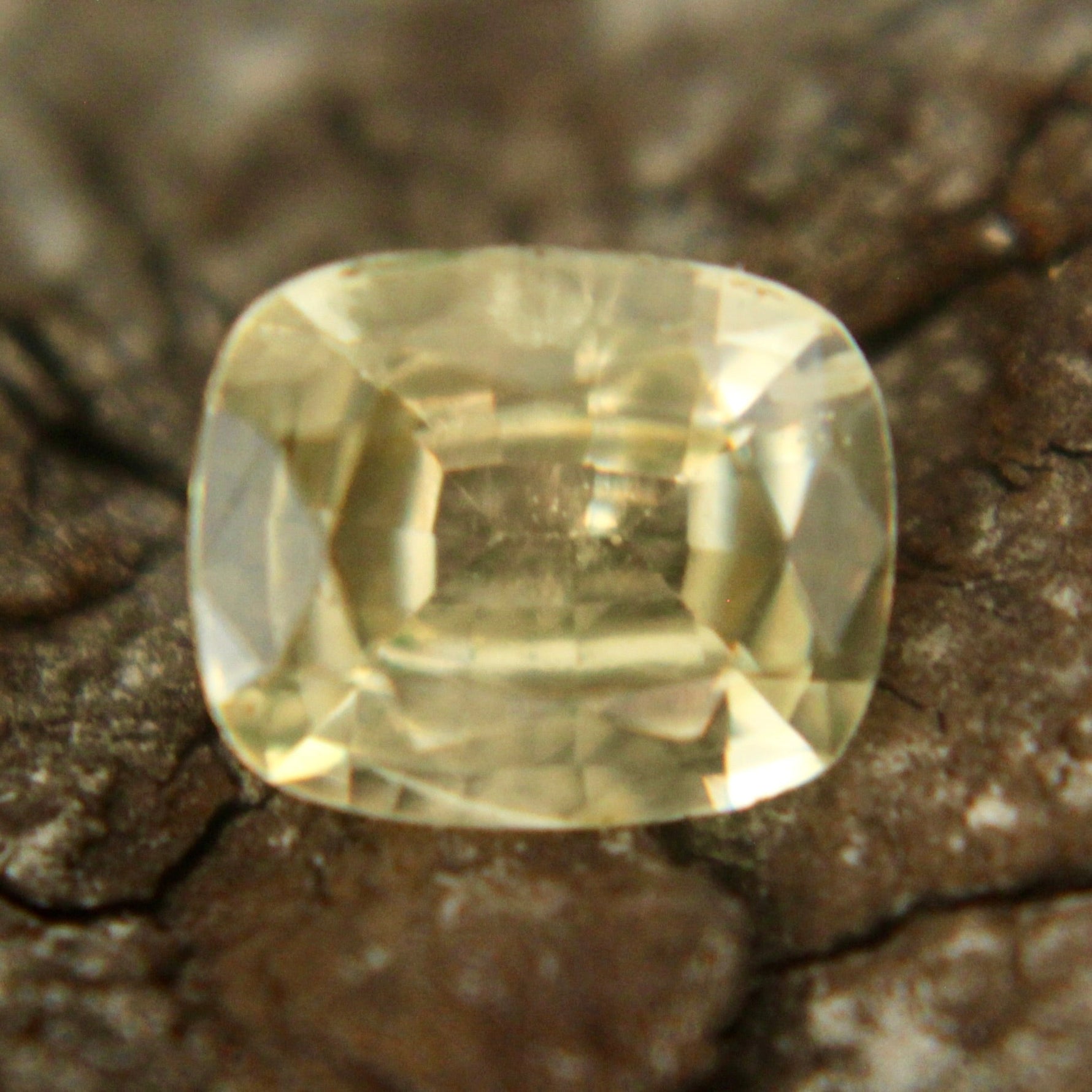 Natural Yellow Sapphire - Sapphirepal