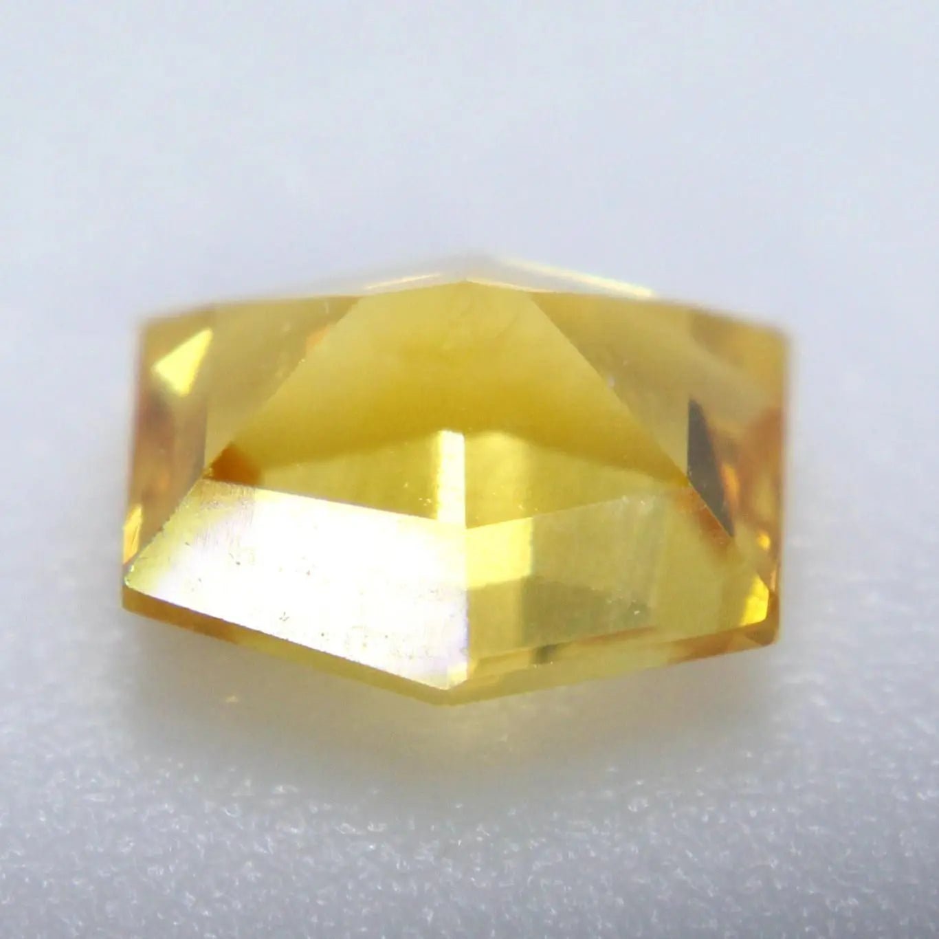Natural Yellow Sapphire - Sapphirepal