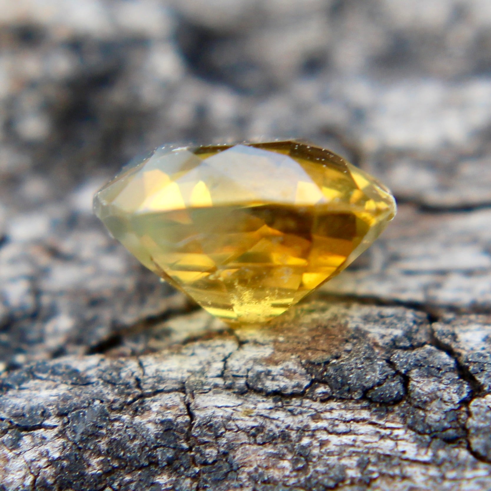 Natural Yellow Sapphire - Sapphirepal