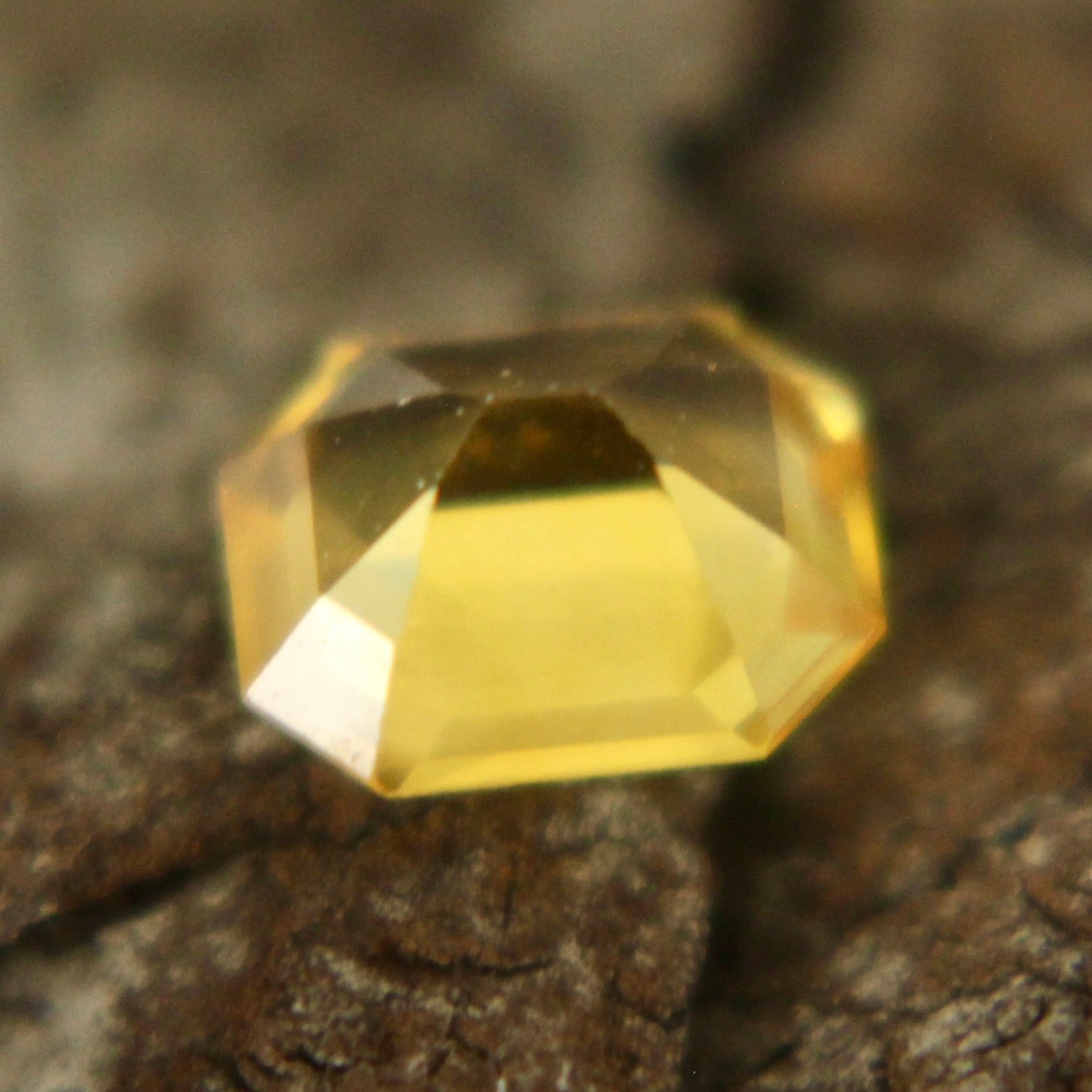 Natural Yellow Sapphire - Sapphirepal
