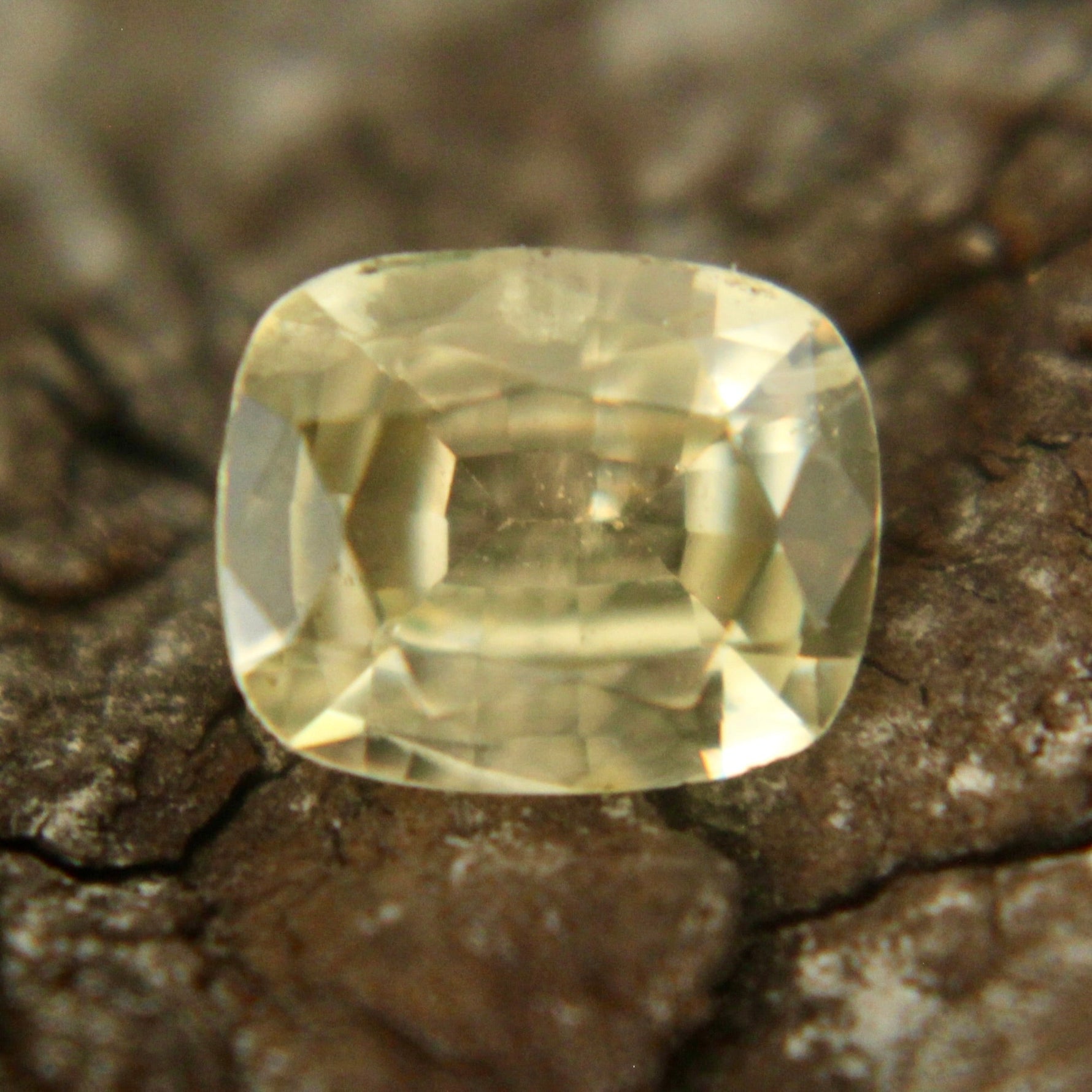 Natural Yellow Sapphire - Sapphirepal