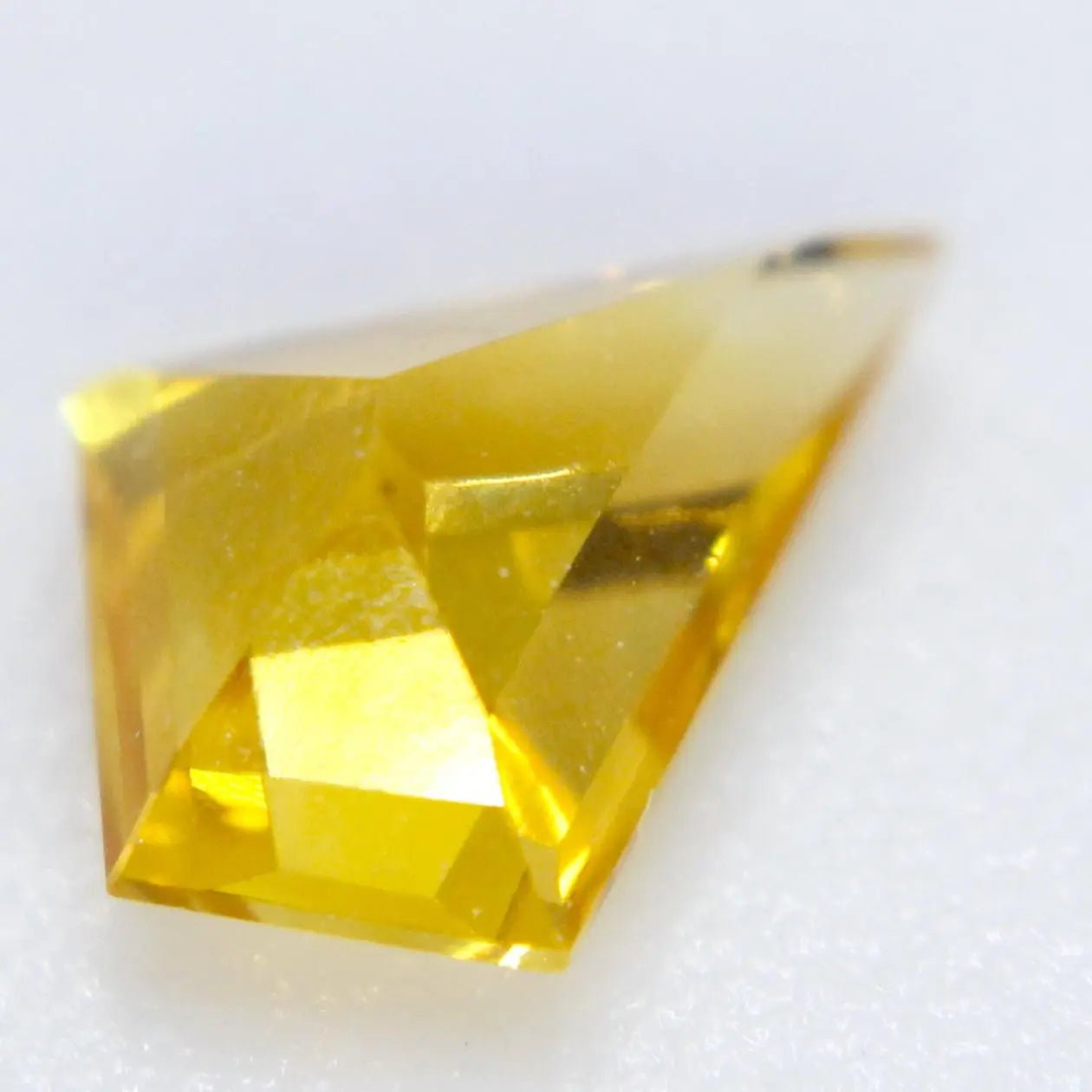 Natural Yellow Sapphire - Sapphirepal