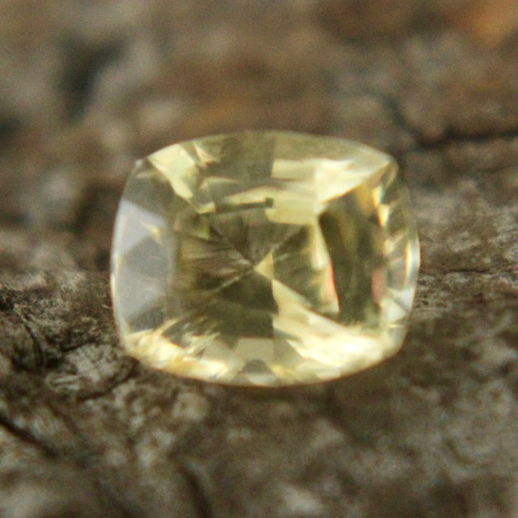 Natural Yellow Sapphire - Sapphirepal