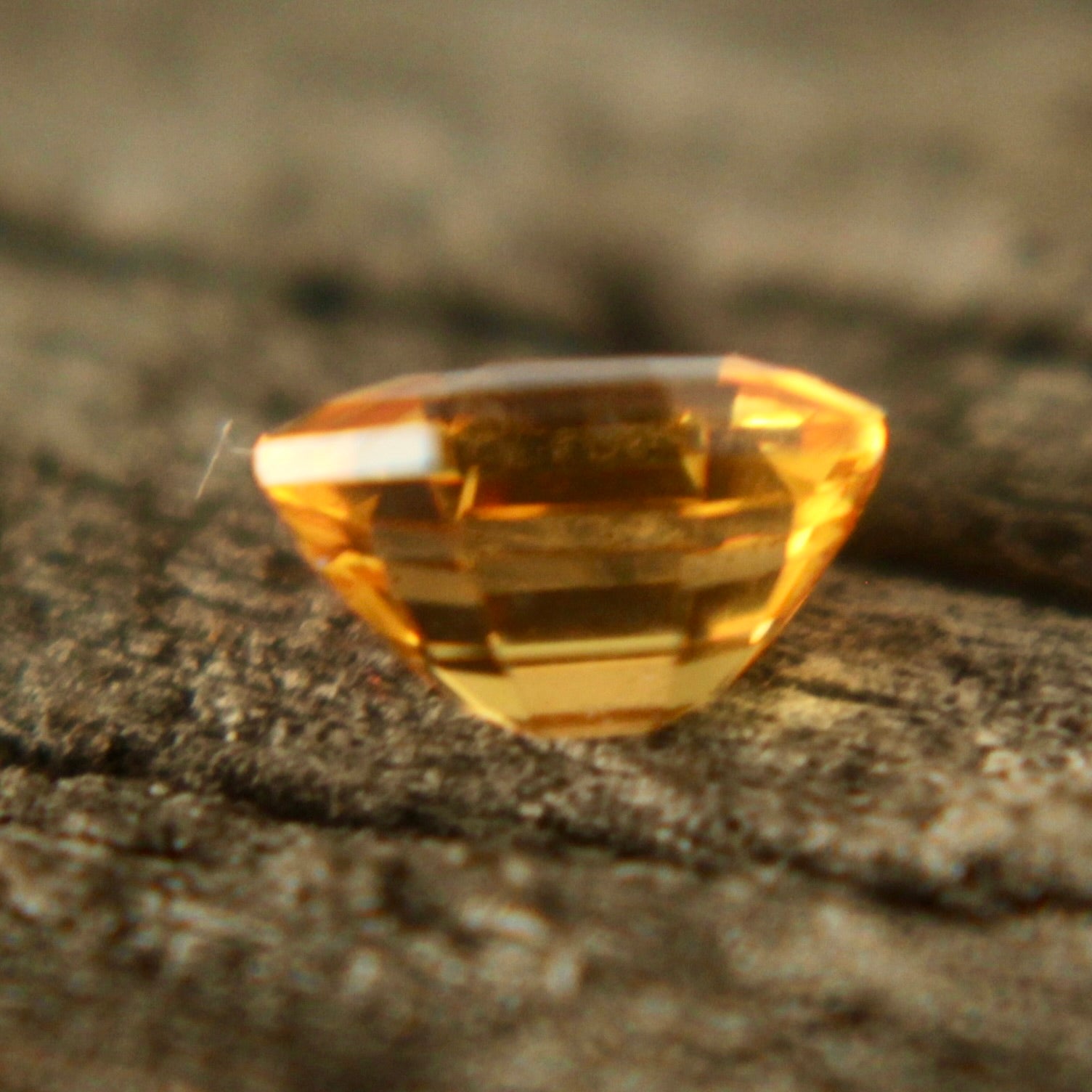 Natural Yellow Sapphire - Sapphirepal