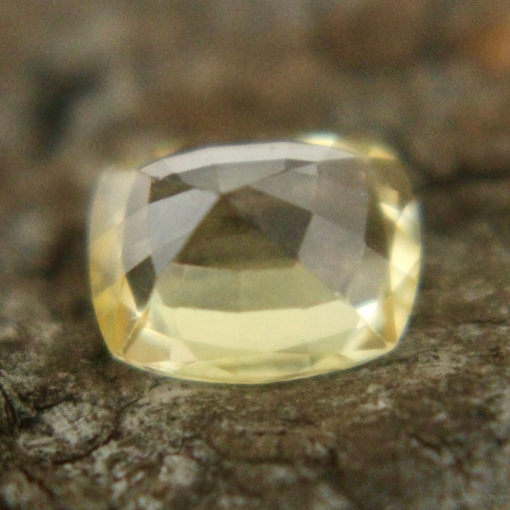 Natural Yellow Sapphire - Sapphirepal