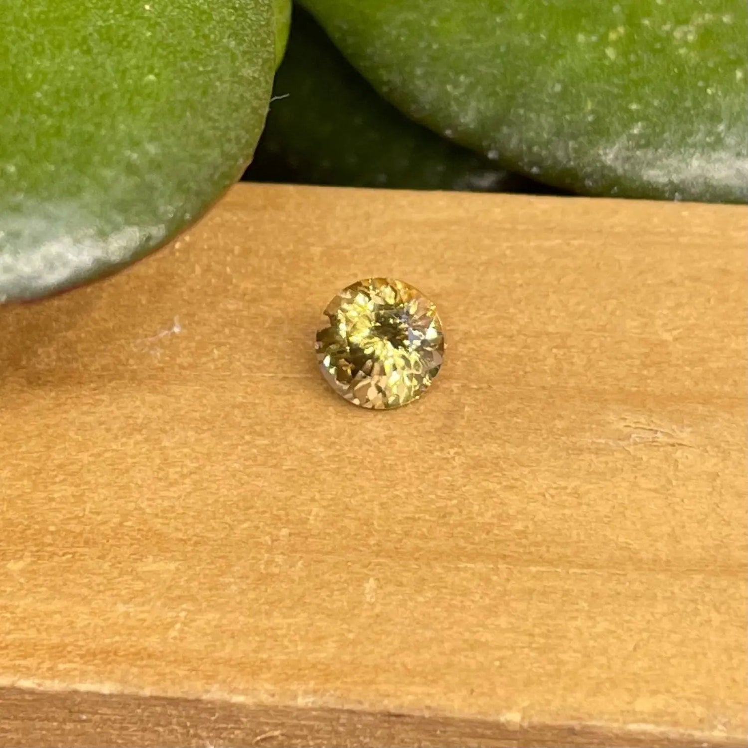 Natural Yellow Zircon - Sapphirepal