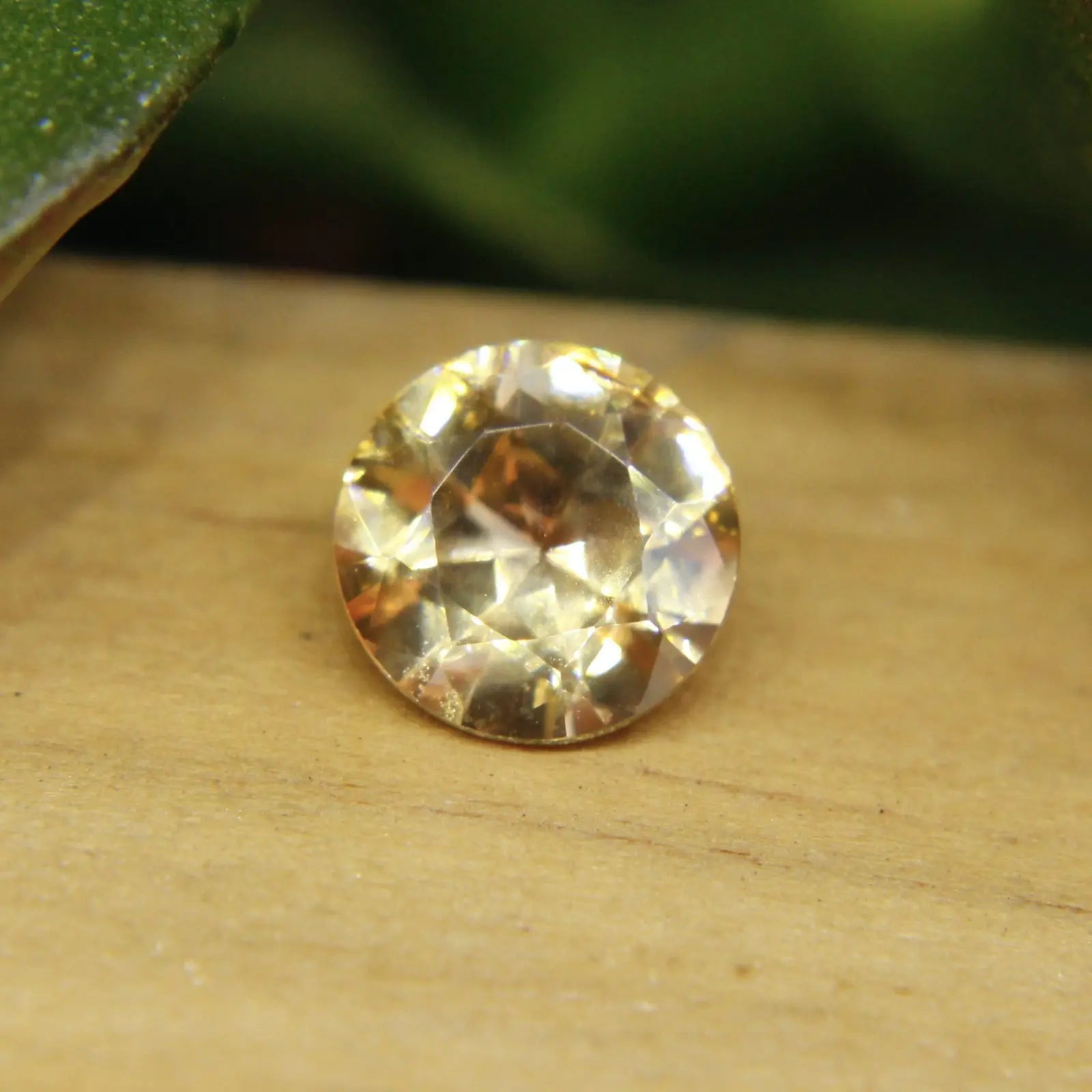 Natural Yellow Zircon - Sapphirepal