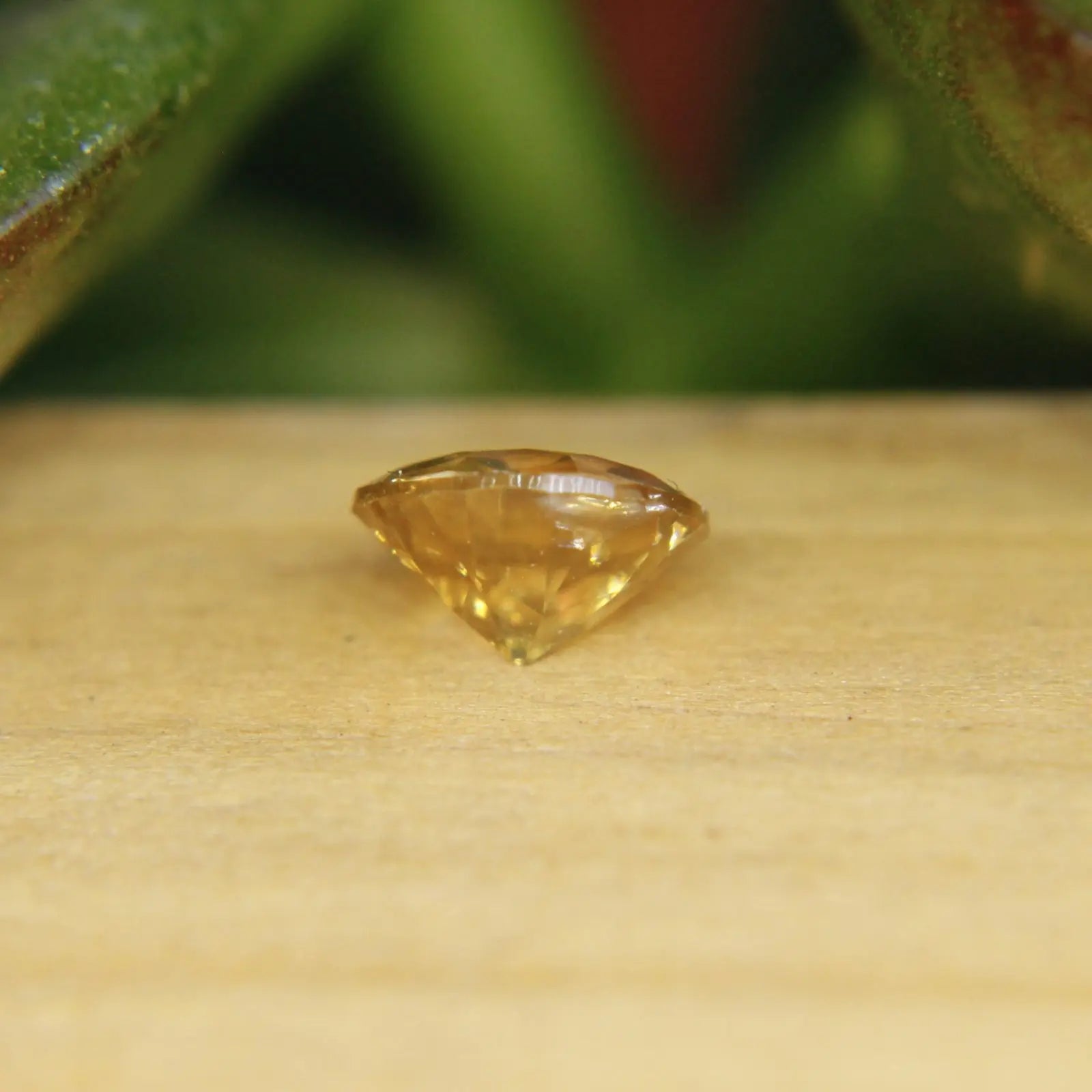 Natural Yellow Zircon - Sapphirepal