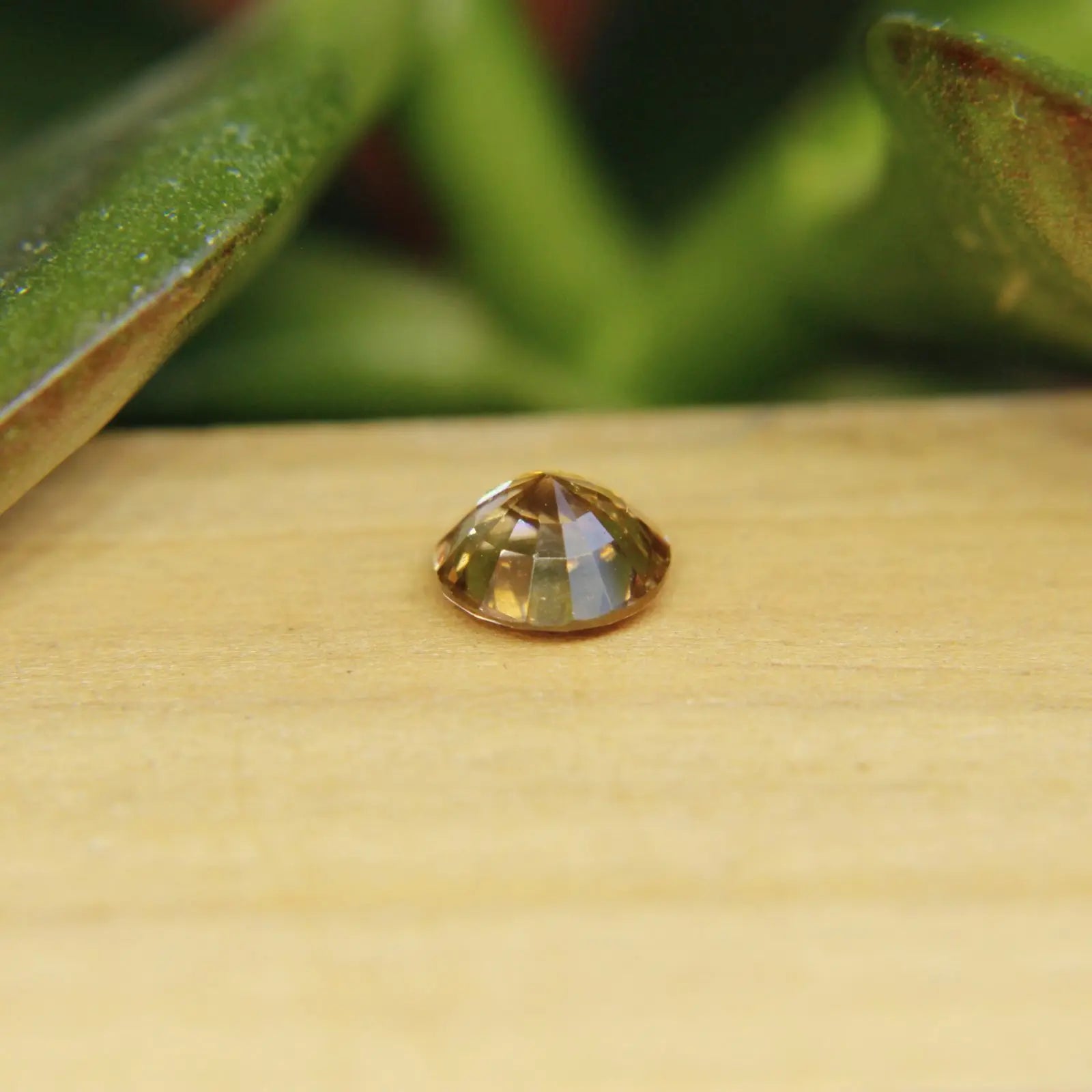 Natural Yellow Zircon - Sapphirepal