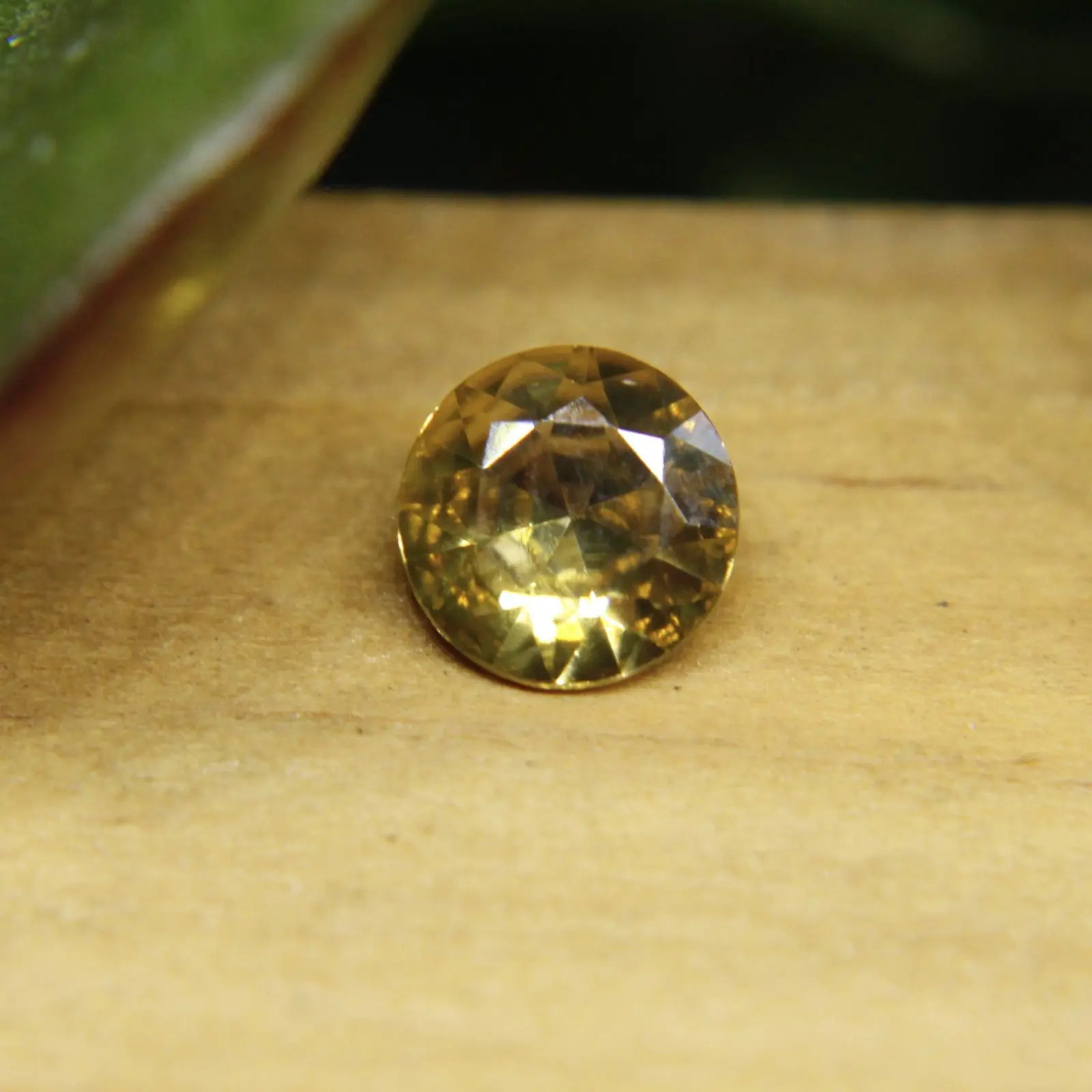 Natural Yellow Zircon - Sapphirepal