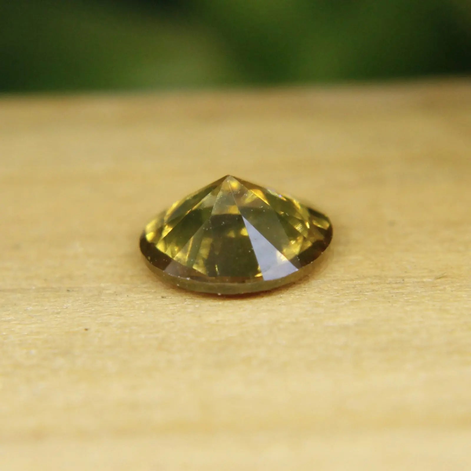 Natural Yellow Zircon - Sapphirepal