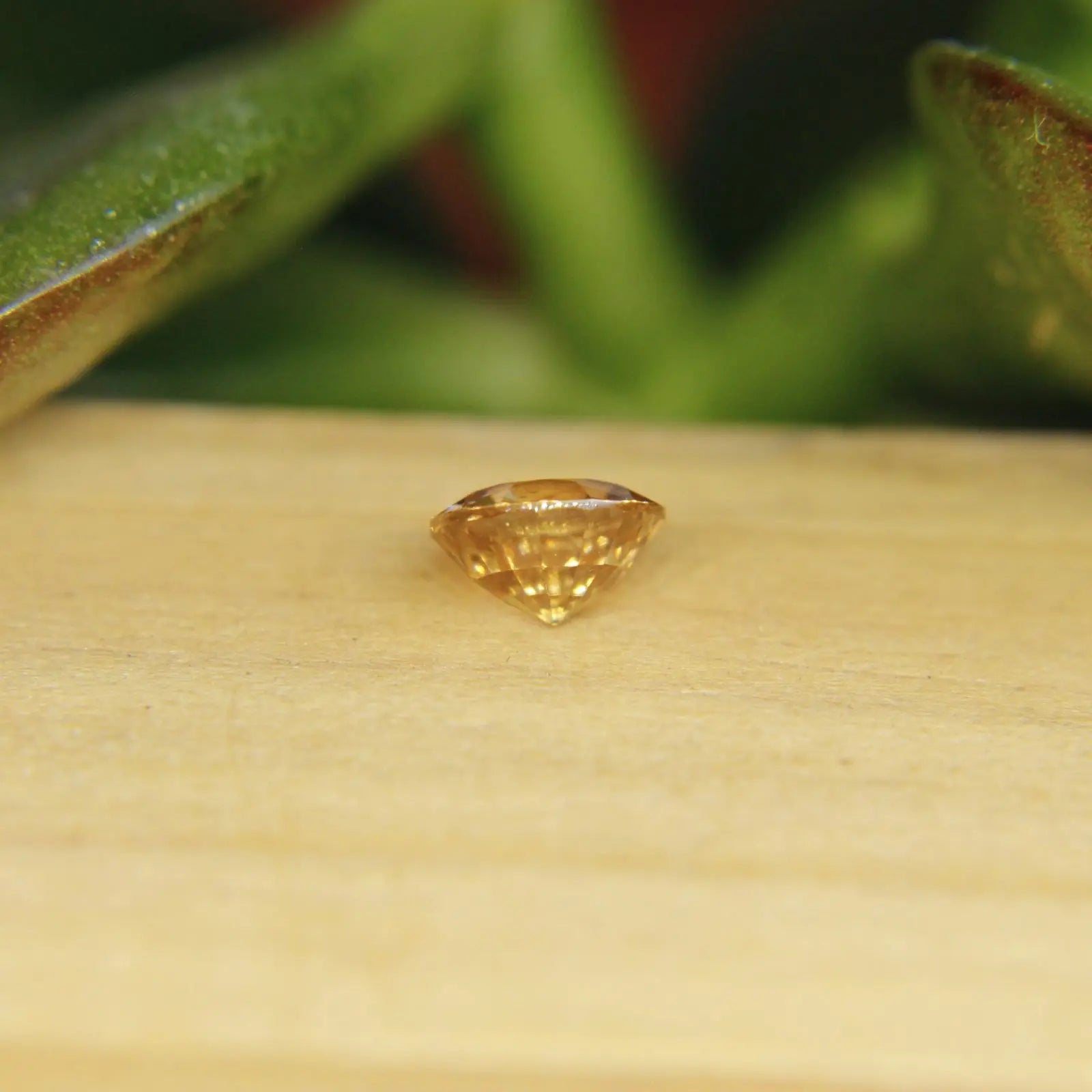 Natural Yellow Zircon - Sapphirepal