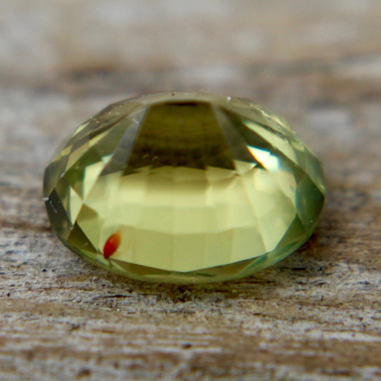Natural Yellowish Green Sapphire - Sapphirepal