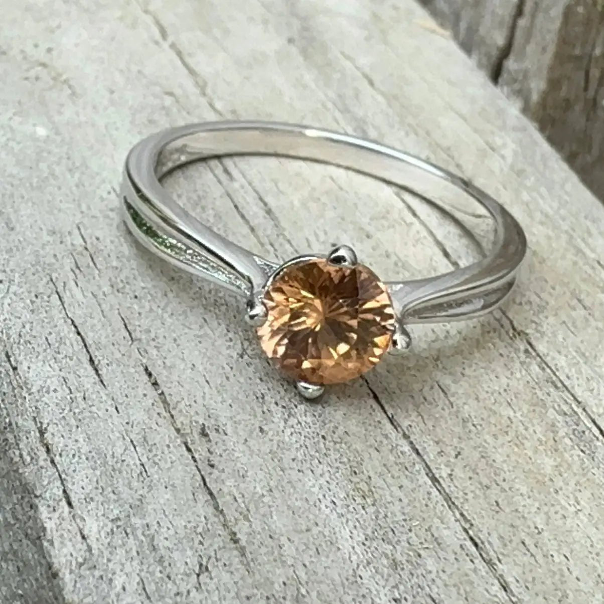 Natural Zircon Ring - Sapphirepal