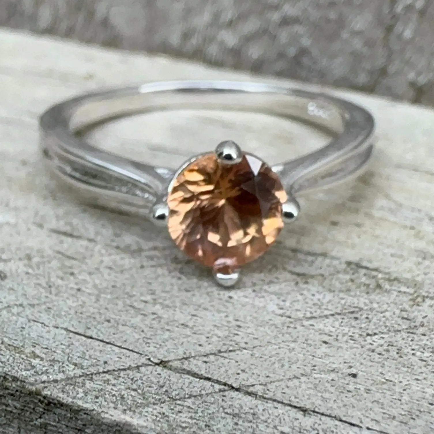 Natural Zircon Ring - Sapphirepal