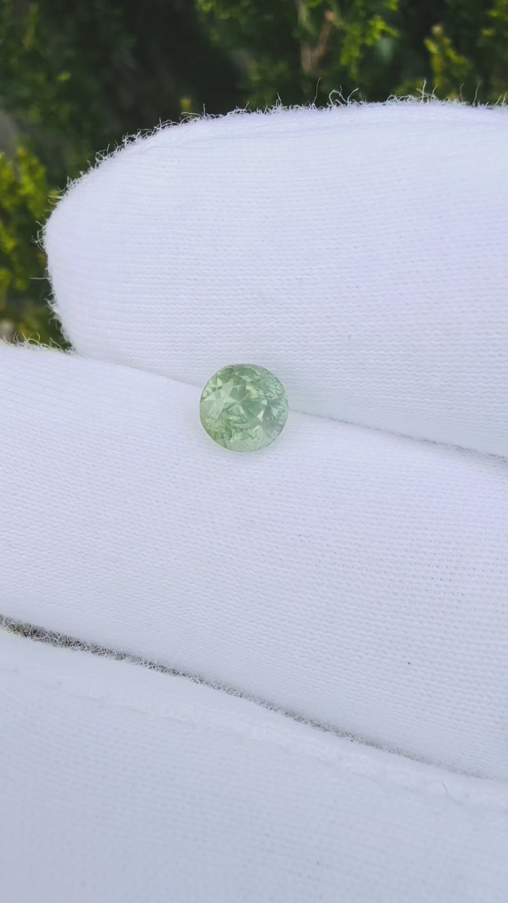 Natural Green Sapphire — 1.71ct Round (Madagascar, Unheated & Untreated) - video 