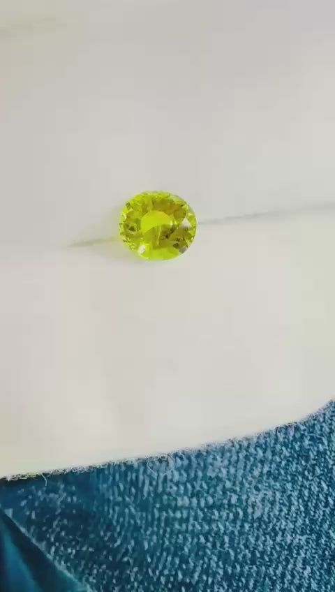 Extremely Rare Colour‑Change Alexandrite – Oval Brilliant Step Cut, 1.63 Carat (Unheated, Ceylon, VVS)