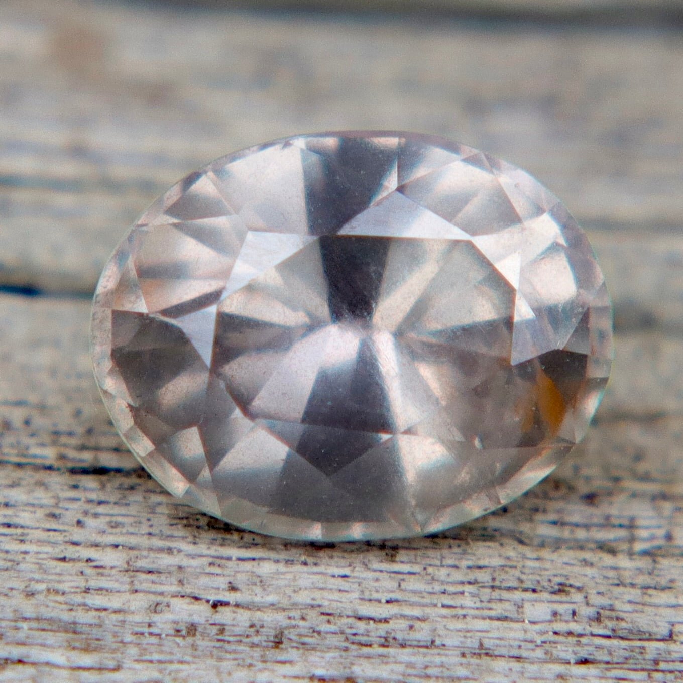 Silvery Violet Sapphire — 0.75ct Oval, Ceylon (Unheated & Untreated) - Sapphirepal