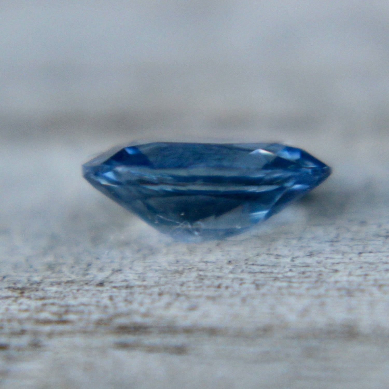 Unheated blue sapphire oval cut loose gemstone