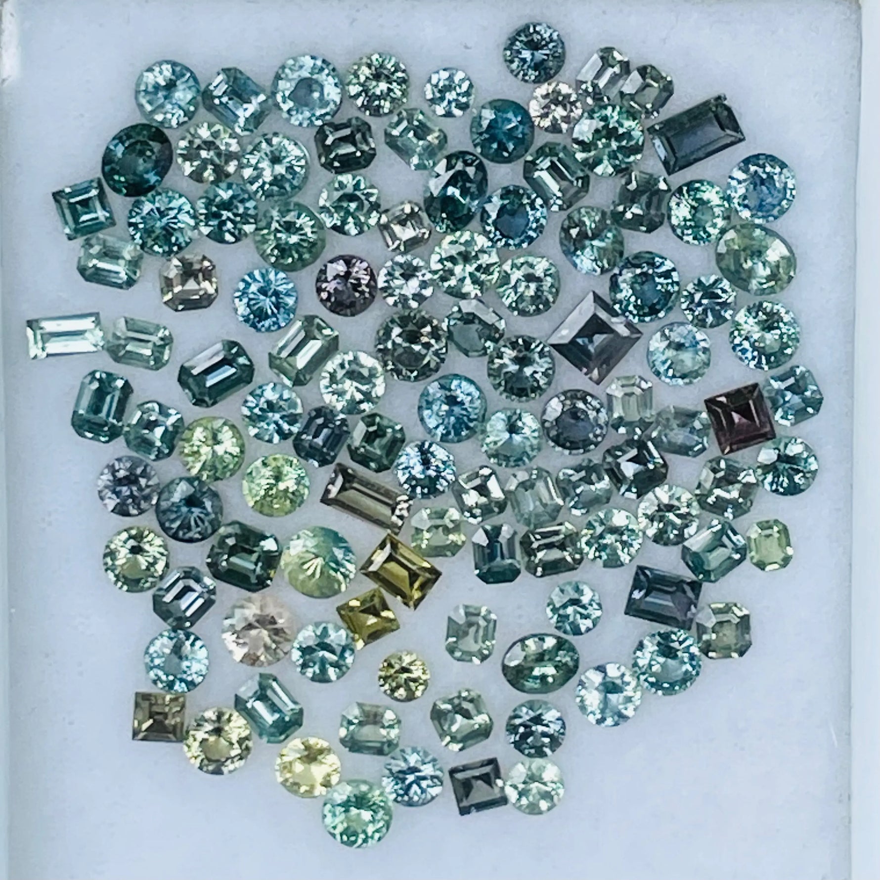 Natural Parti Sapphire Parcel gems-756e
